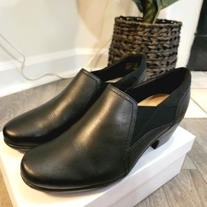 Clarks 8.5 heels